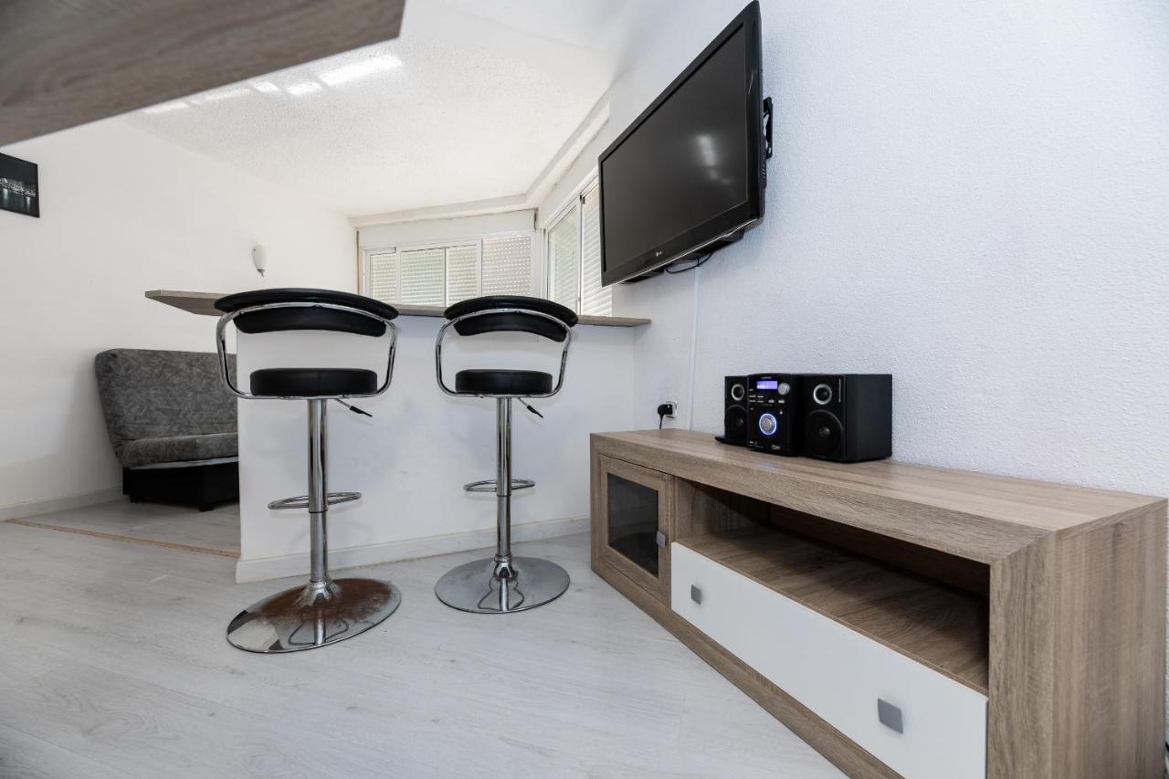 Bright Studio With The Seaview And Swimming Pool Apartamento La Manga del Mar Menor Exterior foto