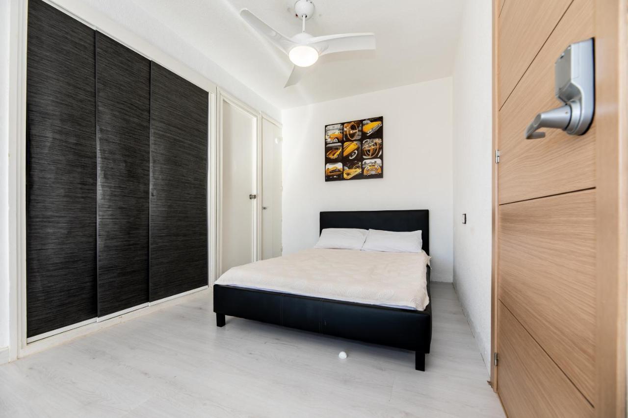 Bright Studio With The Seaview And Swimming Pool Apartamento La Manga del Mar Menor Exterior foto