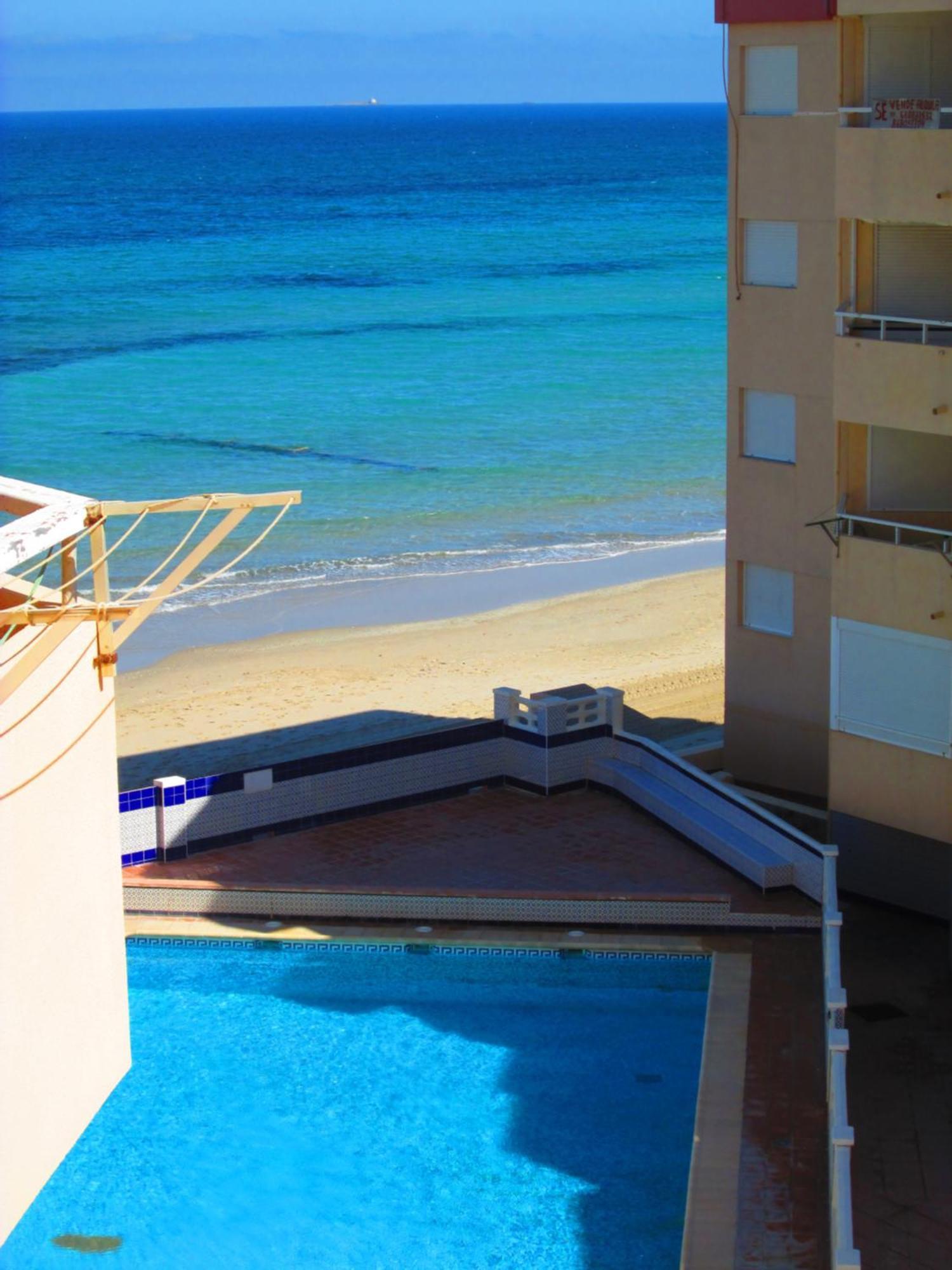 Bright Studio With The Seaview And Swimming Pool Apartamento La Manga del Mar Menor Exterior foto